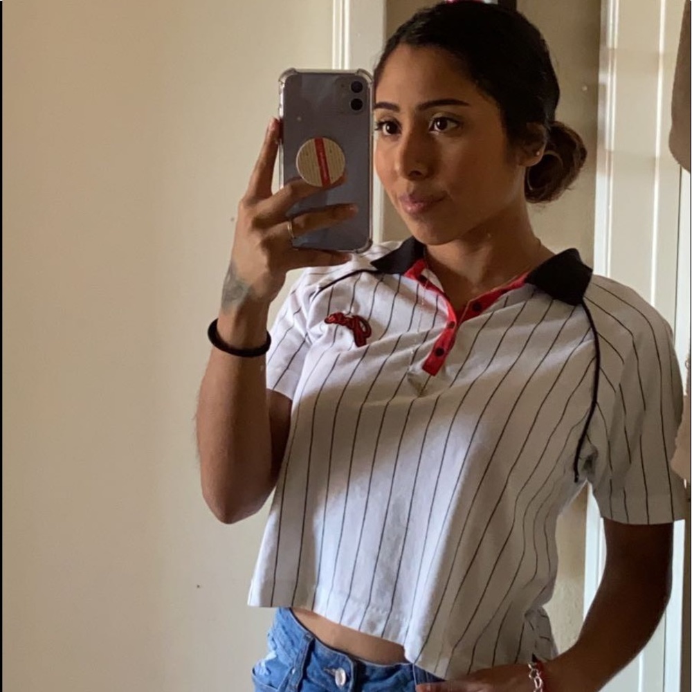 Meet your Posher, Alma